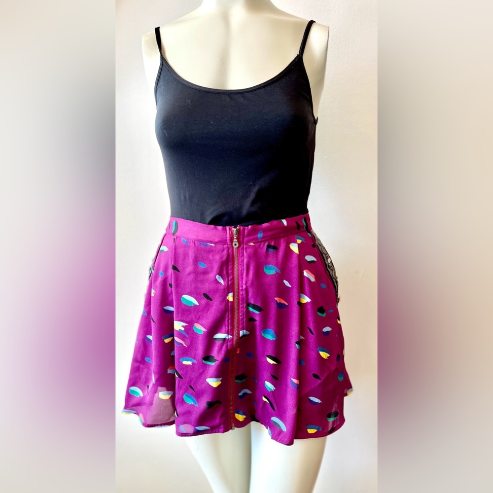 BCBGeneration front zip skirt purple/magenta (s) abstract print